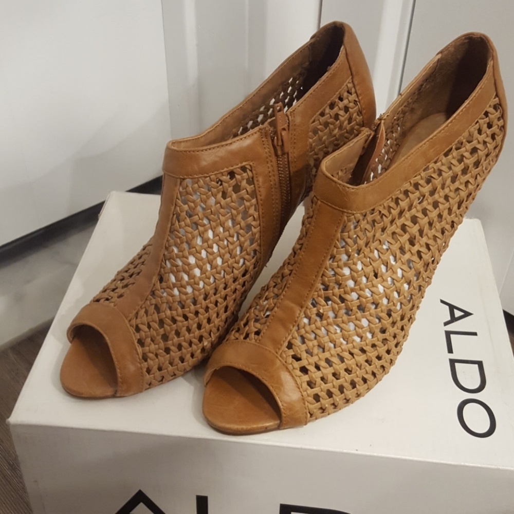 👠ALDO Heels